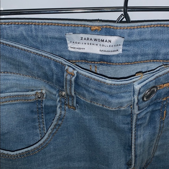 ZARA Women Skinny Jeans with frayed hem - Picture 2 of 4